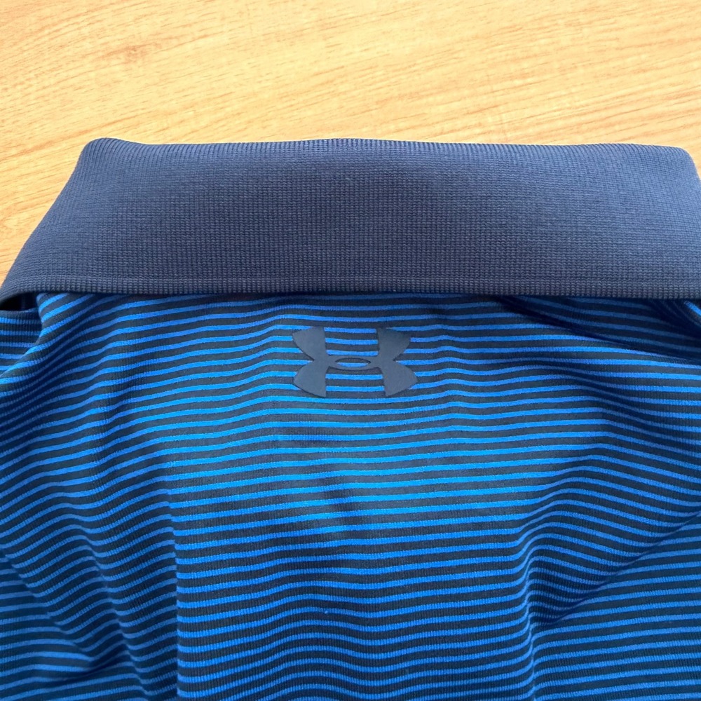 Under Armour Mens XL HeatGear Loose‎ Fit Polo Shirt Blue Navy Micro Stripe Logo - Picture 6 of 8